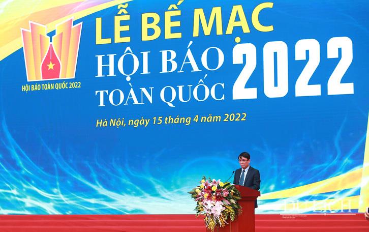 Phó Chủ tịch Thường trực Hội Nhà báo Việt Nam, Trưởng ban Tổ chức Hội Báo toàn quốc năm 2022 Nguyễn Đức Lợi phát biểu bế mạc
